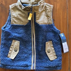 Oshkosh 18m vest